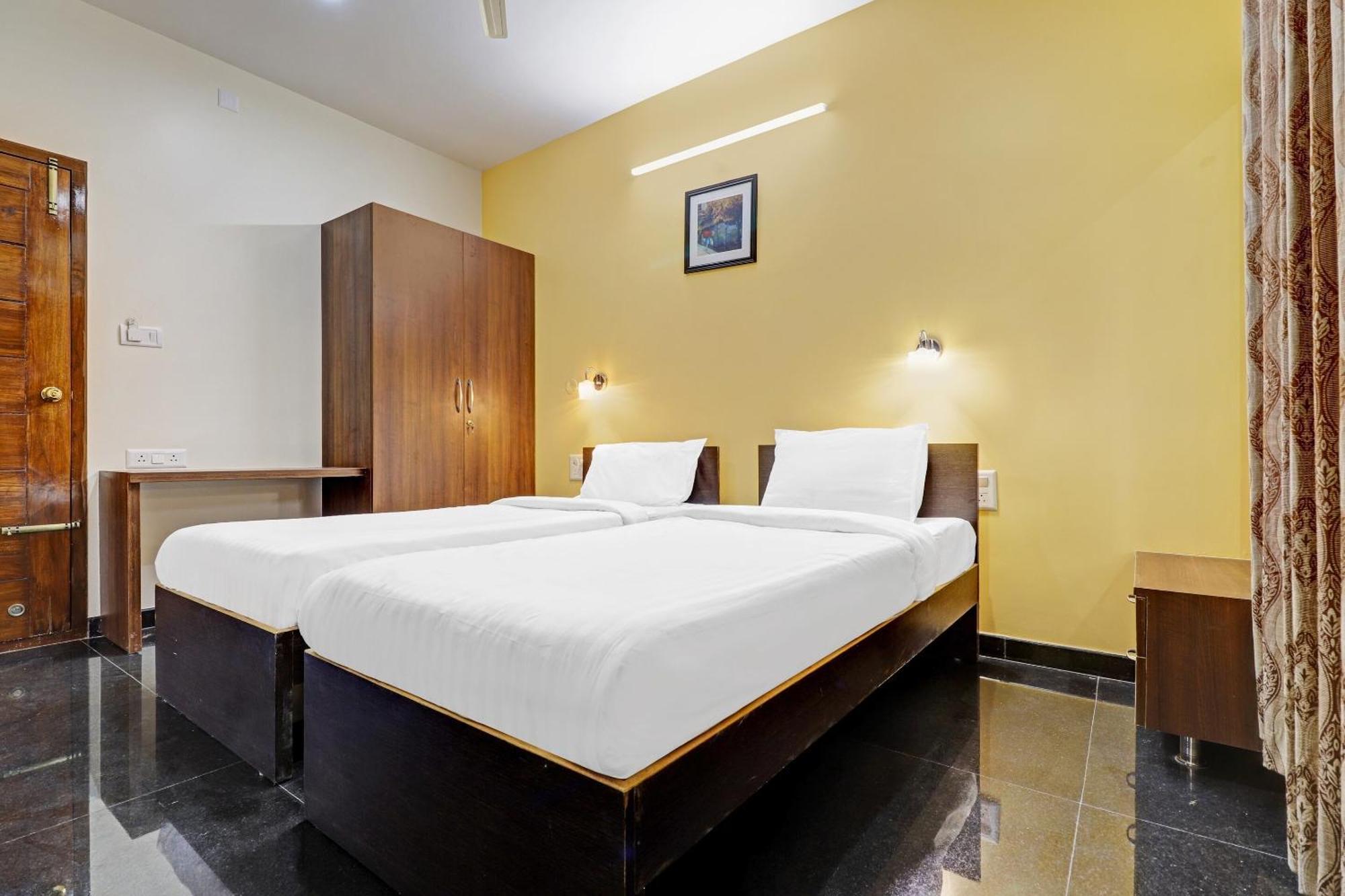 Capital O R R Residency Hotell Bangalore Eksteriør bilde